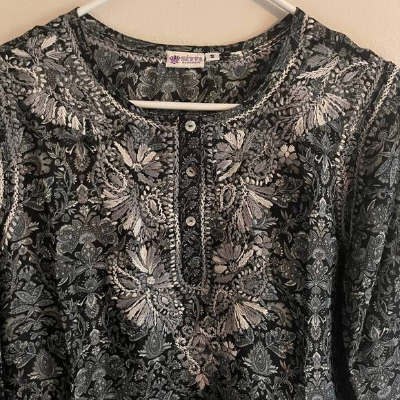 Sevya Handmade Silk Tunic Womens Size Small Black and Grey Embroidered Top - Picture 3 of 12